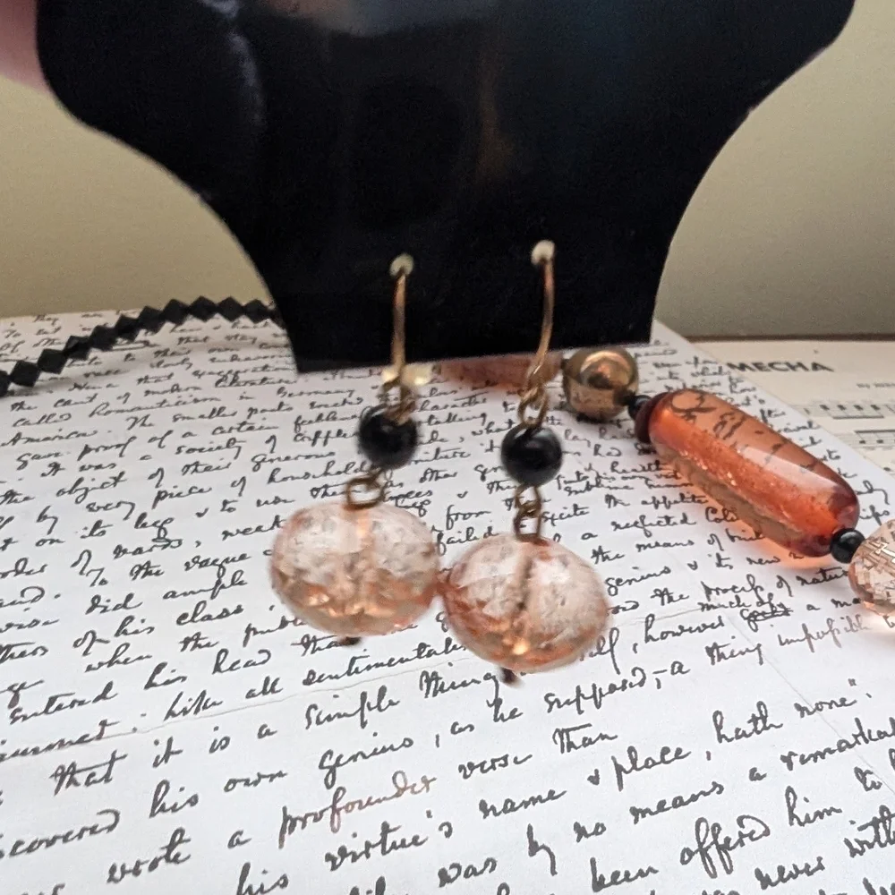 Vintage Amber and Gold Beaded Necklace And Earrings - Picture 8 of 9